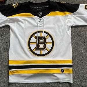 boston bruins jersey men’s medium